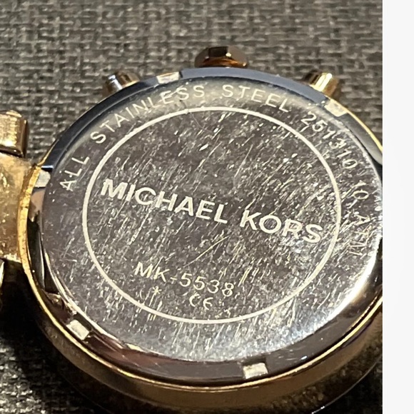 Michael Kors MK5538 Women's Parker Rose Gold-Tone and Tortoise Resin Glitz Watch - Picture 8 of 11
